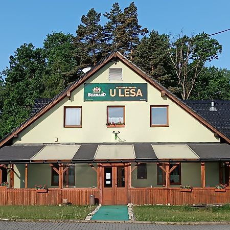Restaurace A Penzion U Lesa Havířov エクステリア 写真