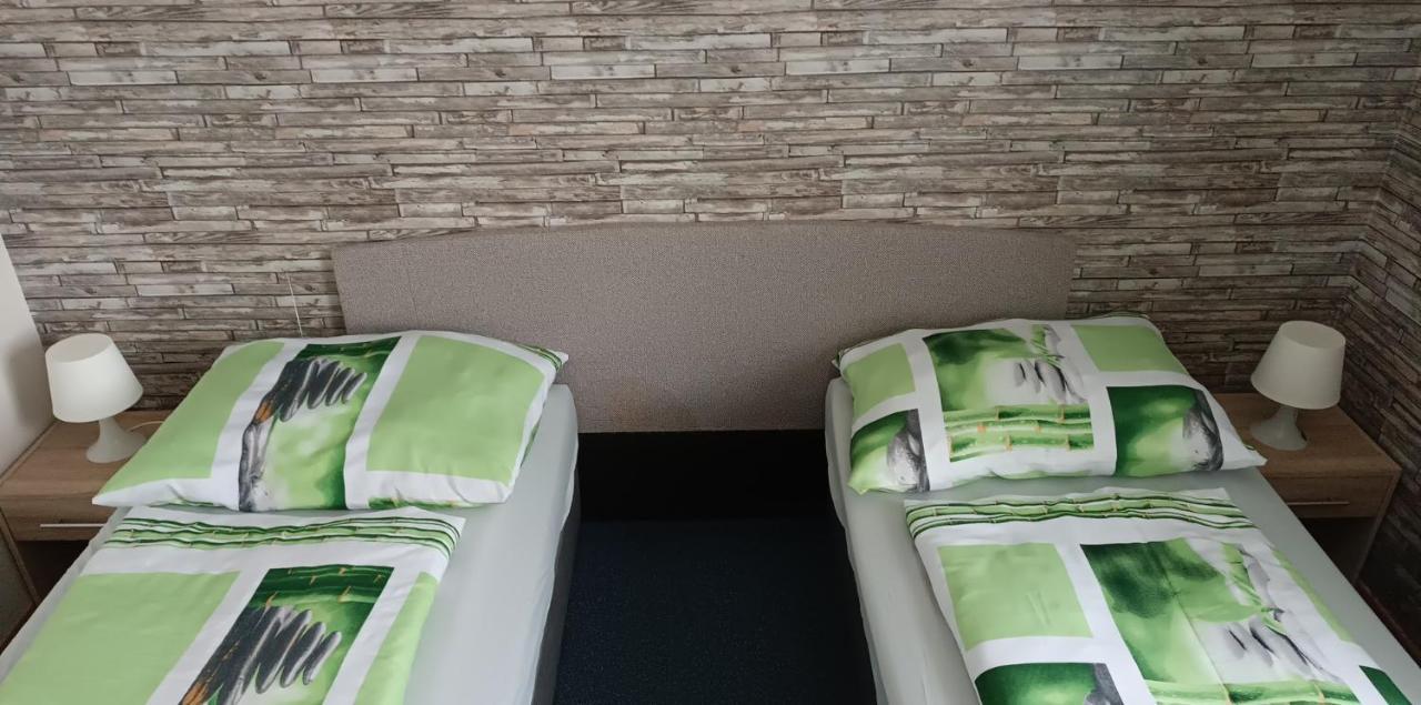 Restaurace A Penzion U Lesa Havířov エクステリア 写真